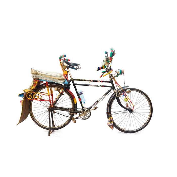 COLORS 81 BICYCLETAXIS